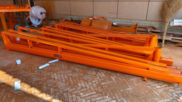 Кран консольный поворотный ручной TOR PSJ43050 500 кг, высота 4 м, стрела 3 м